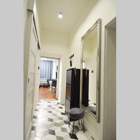 Brandly New Apartment Andel Prague Luaran gambar